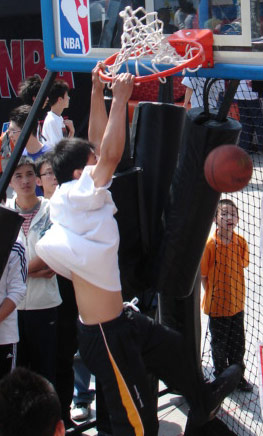 际赛事中崭 际赛事中崭