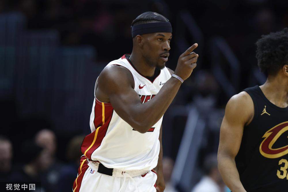 体育直击CBA：哈德森缺席训练课 山东男篮全力拼广东